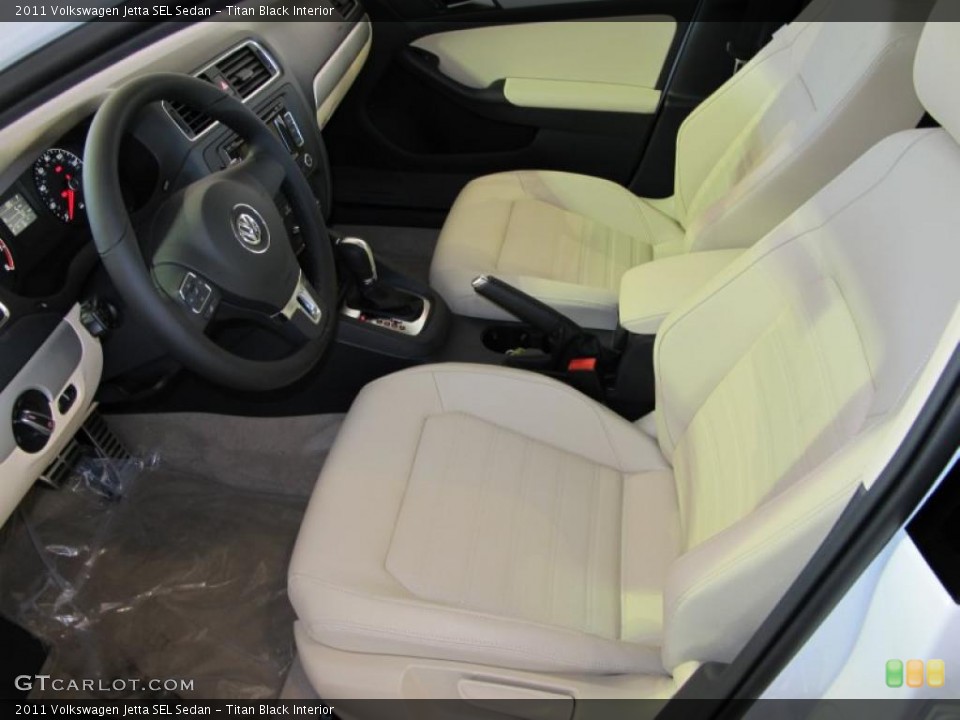 Titan Black Interior Photo for the 2011 Volkswagen Jetta SEL Sedan #41079067