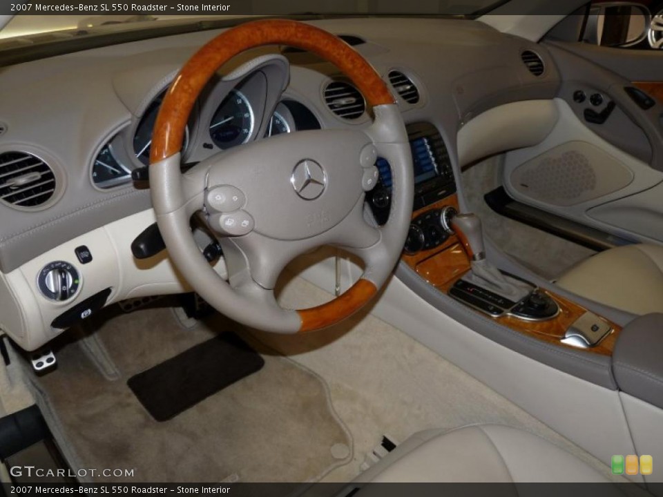 Stone Interior Photo for the 2007 Mercedes-Benz SL 550 Roadster #41083503