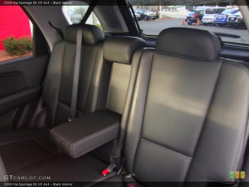 Black Interior Photo for the 2006 Kia Sportage EX V6 4x4 #41084559