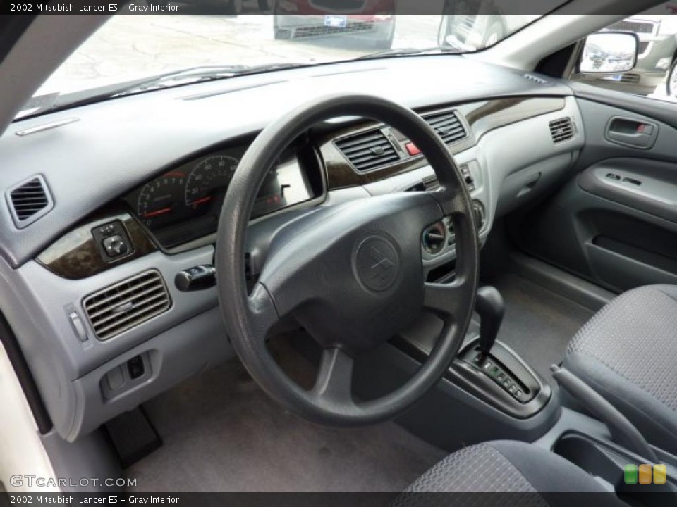 Gray Interior Photo for the 2002 Mitsubishi Lancer ES #41088328