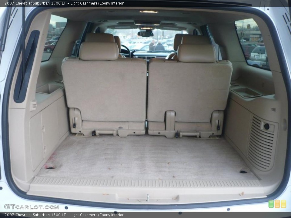 Light Cashmere/Ebony Interior Trunk for the 2007 Chevrolet Suburban 1500 LT #41090096