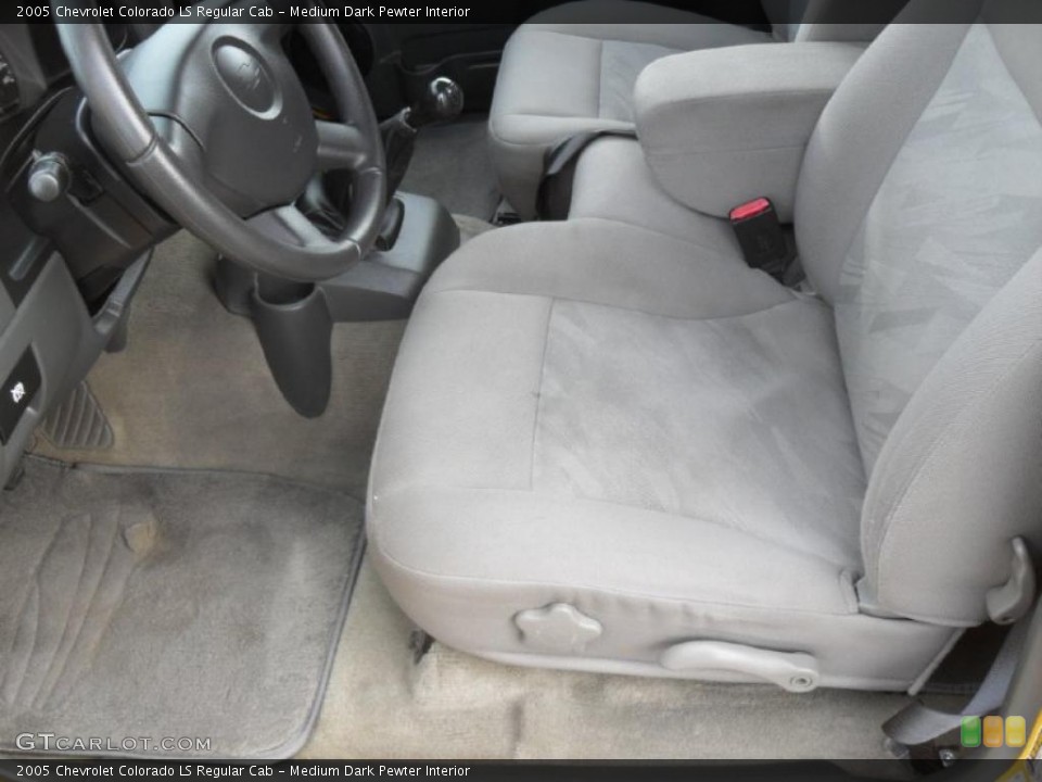 Medium Dark Pewter Interior Photo for the 2005 Chevrolet Colorado LS Regular Cab #41091368