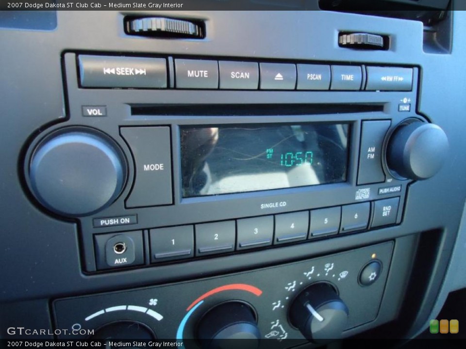 Medium Slate Gray Interior Controls for the 2007 Dodge Dakota ST Club Cab #41098381