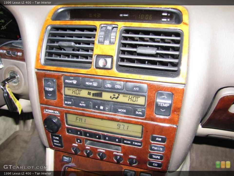 Tan Interior Controls for the 1996 Lexus LS 400 #41109170