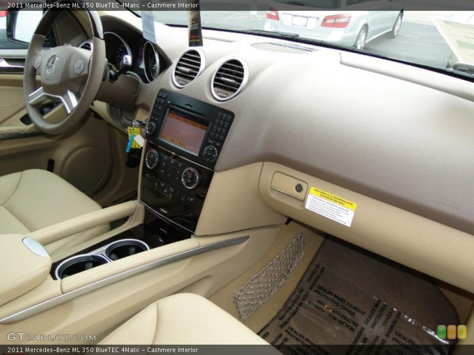 Cashmere Interior Dashboard for the 2011 Mercedes-Benz ML 350 BlueTEC 4Matic #41109430