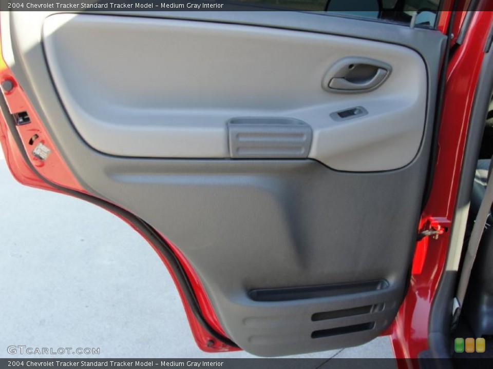 Medium Gray Interior Door Panel for the 2004 Chevrolet Tracker  #41110198