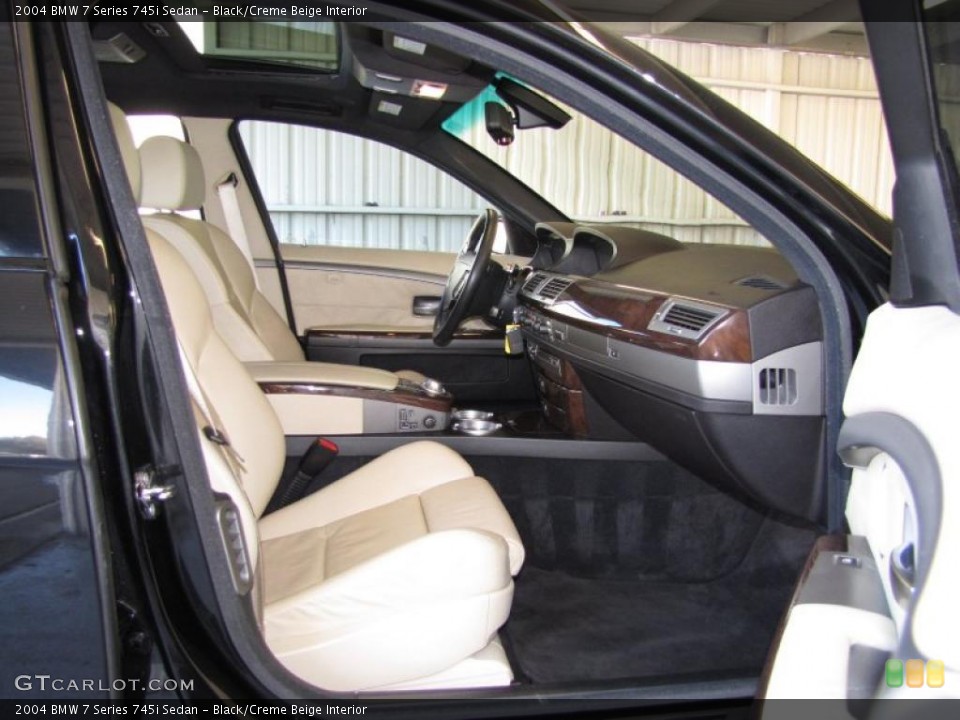 Black/Creme Beige Interior Photo for the 2004 BMW 7 Series 745i Sedan #41116319