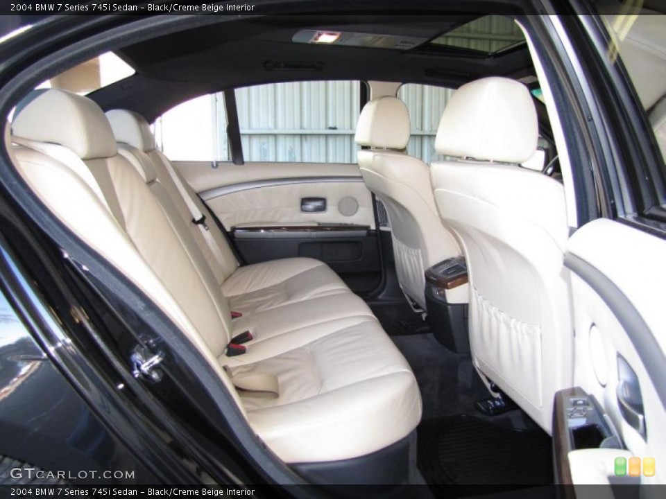 Black/Creme Beige Interior Photo for the 2004 BMW 7 Series 745i Sedan #41116335