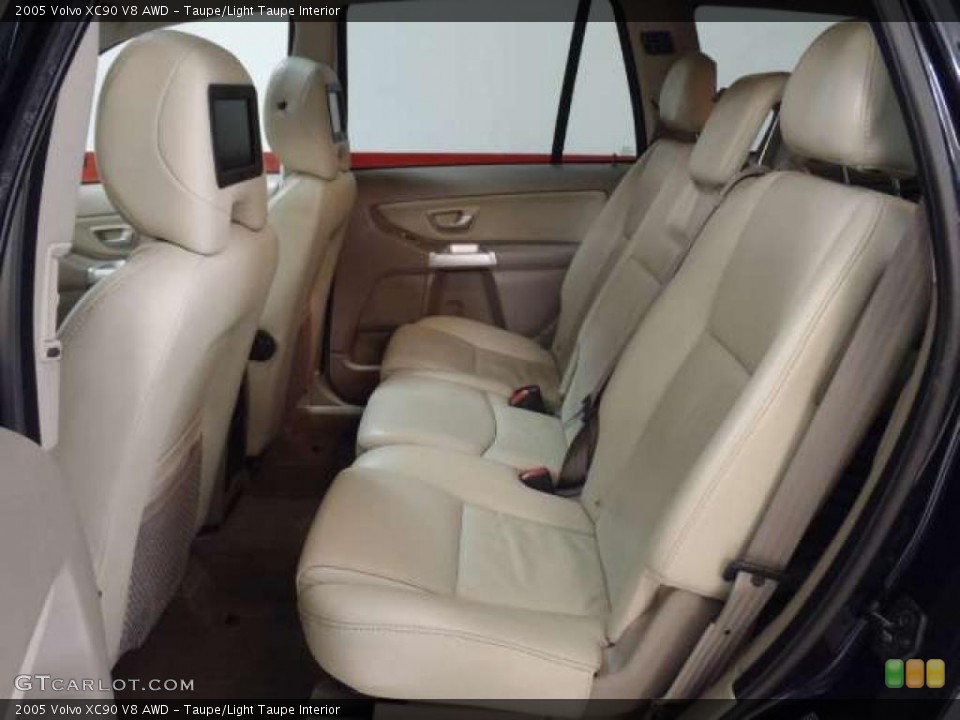 Taupe/Light Taupe Interior Photo for the 2005 Volvo XC90 V8 AWD #41116715