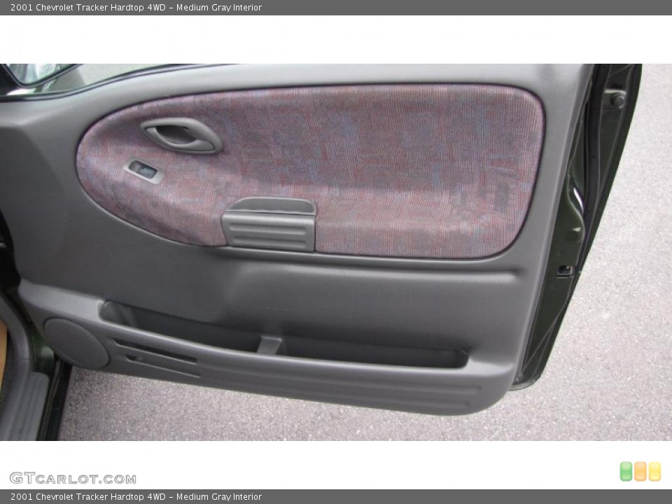 Medium Gray Interior Door Panel for the 2001 Chevrolet Tracker Hardtop 4WD #41119079