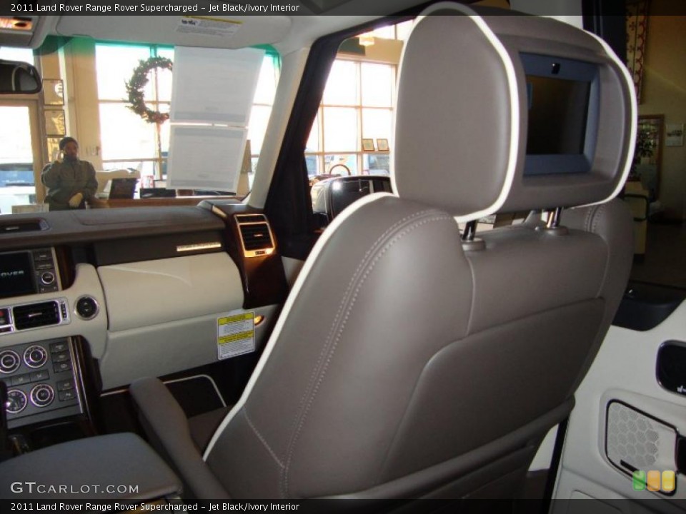 Jet Black/Ivory Interior Photo for the 2011 Land Rover Range Rover Supercharged #41126291