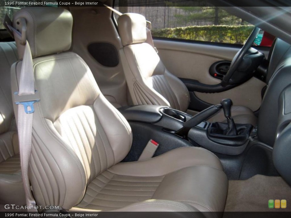 Beige Interior Photo for the 1996 Pontiac Firebird Formula Coupe #41126331