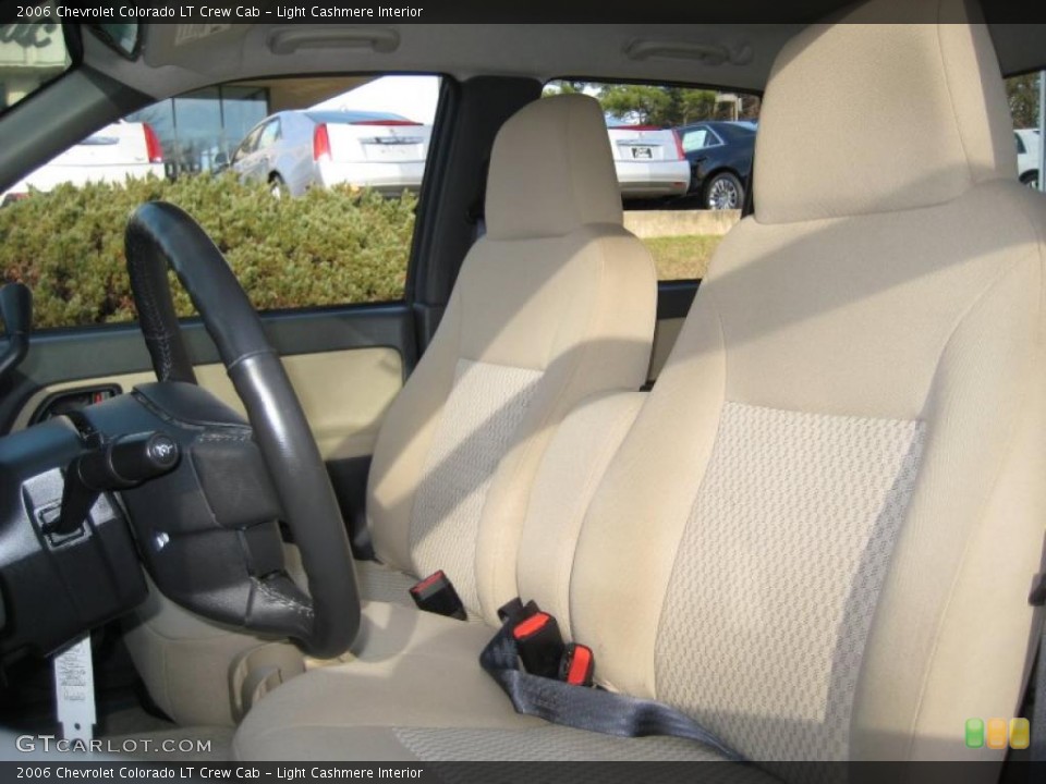 Light Cashmere Interior Photo for the 2006 Chevrolet Colorado LT Crew Cab #41127055