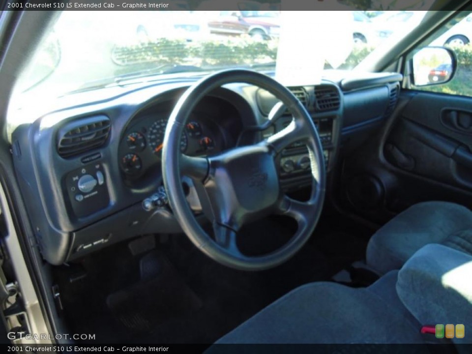 Graphite 2001 Chevrolet S10 Interiors