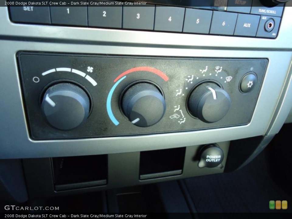 Dark Slate Gray/Medium Slate Gray Interior Controls for the 2008 Dodge Dakota SLT Crew Cab #41140051