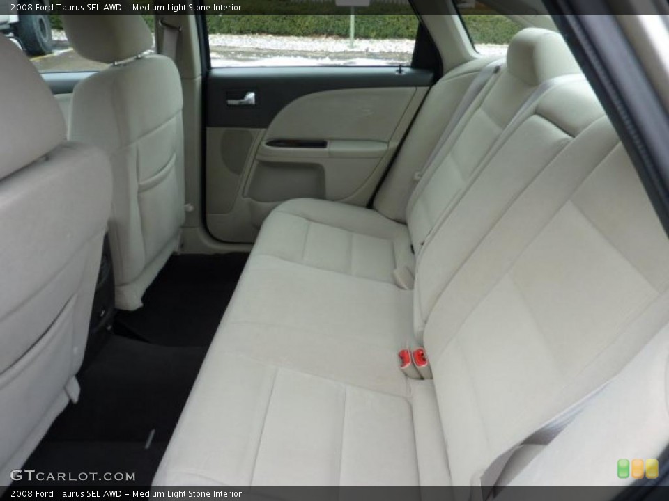 Medium Light Stone Interior Photo for the 2008 Ford Taurus SEL AWD #41140175