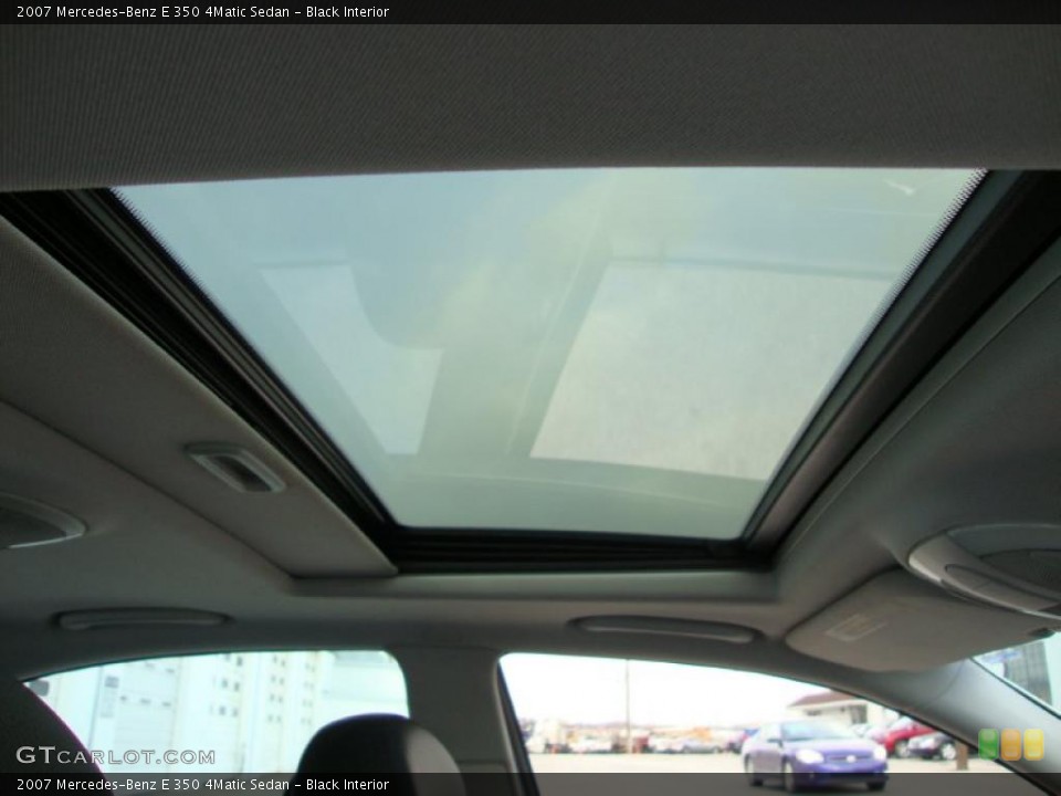Black Interior Sunroof for the 2007 Mercedes-Benz E 350 4Matic Sedan #41145367