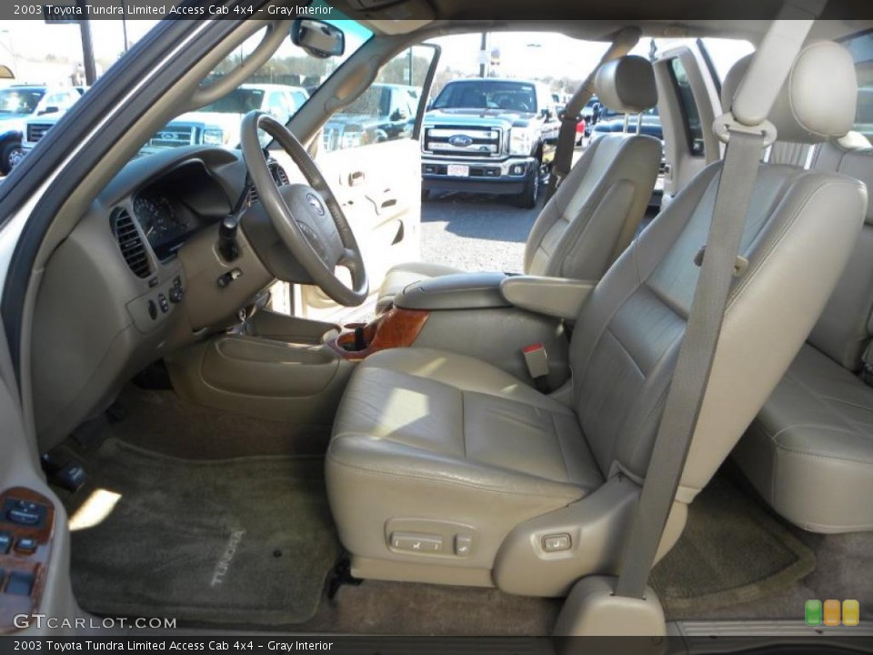 Gray Interior Photo for the 2003 Toyota Tundra Limited Access Cab 4x4 #41147379