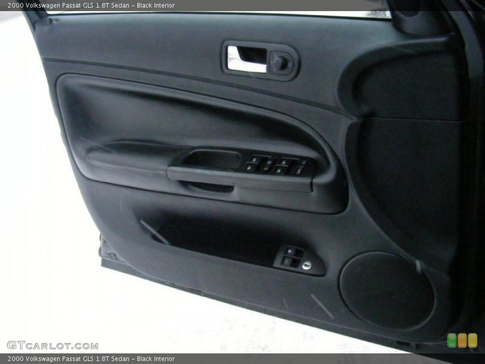 Black Interior Door Panel for the 2000 Volkswagen Passat GLS 1.8T Sedan #41148735