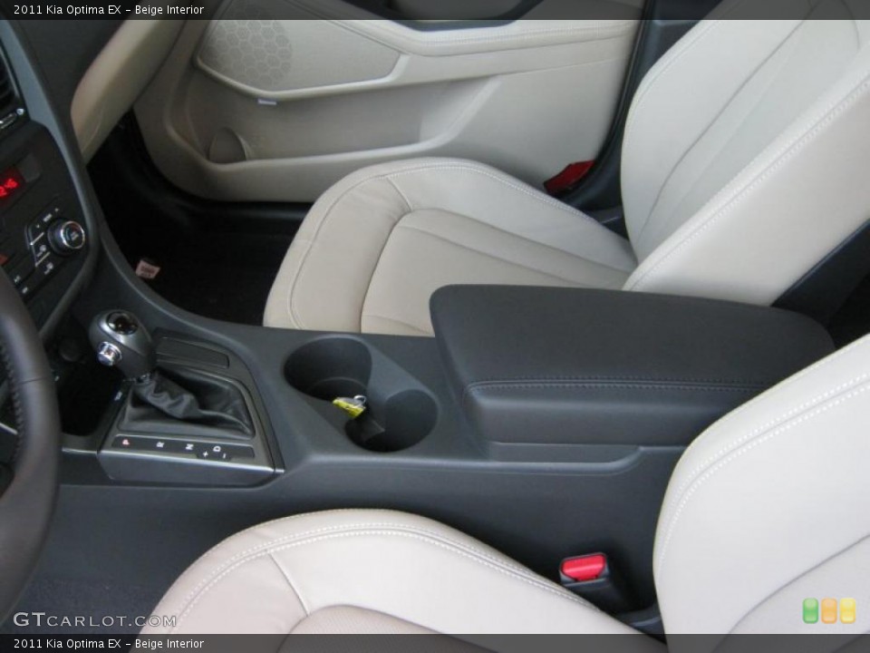 Beige Interior Photo for the 2011 Kia Optima EX #41150452