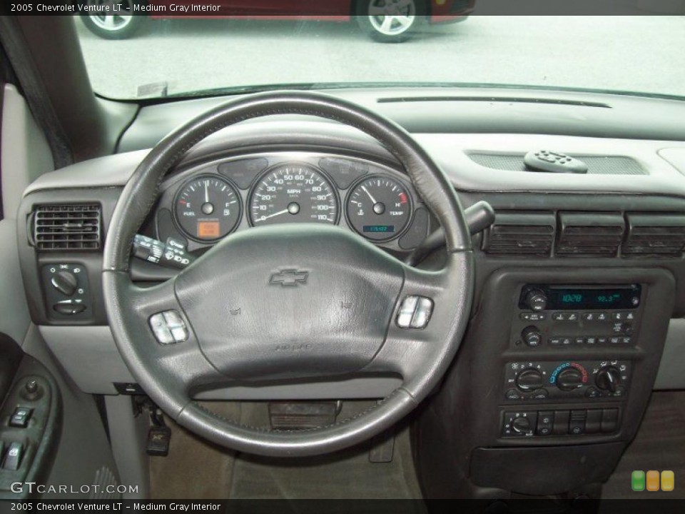 Medium Gray Interior Dashboard for the 2005 Chevrolet Venture LT #41172306