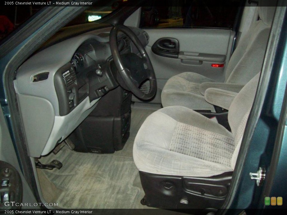 Medium Gray Interior Photo for the 2005 Chevrolet Venture LT #41172462