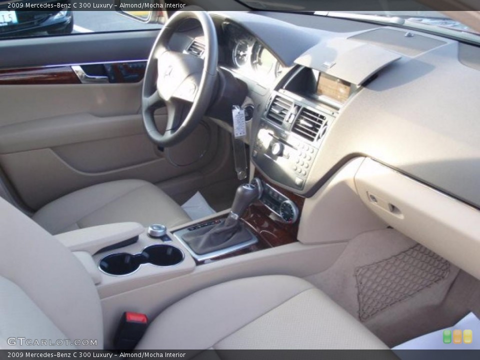 Almond/Mocha Interior Photo for the 2009 Mercedes-Benz C 300 Luxury #41174374