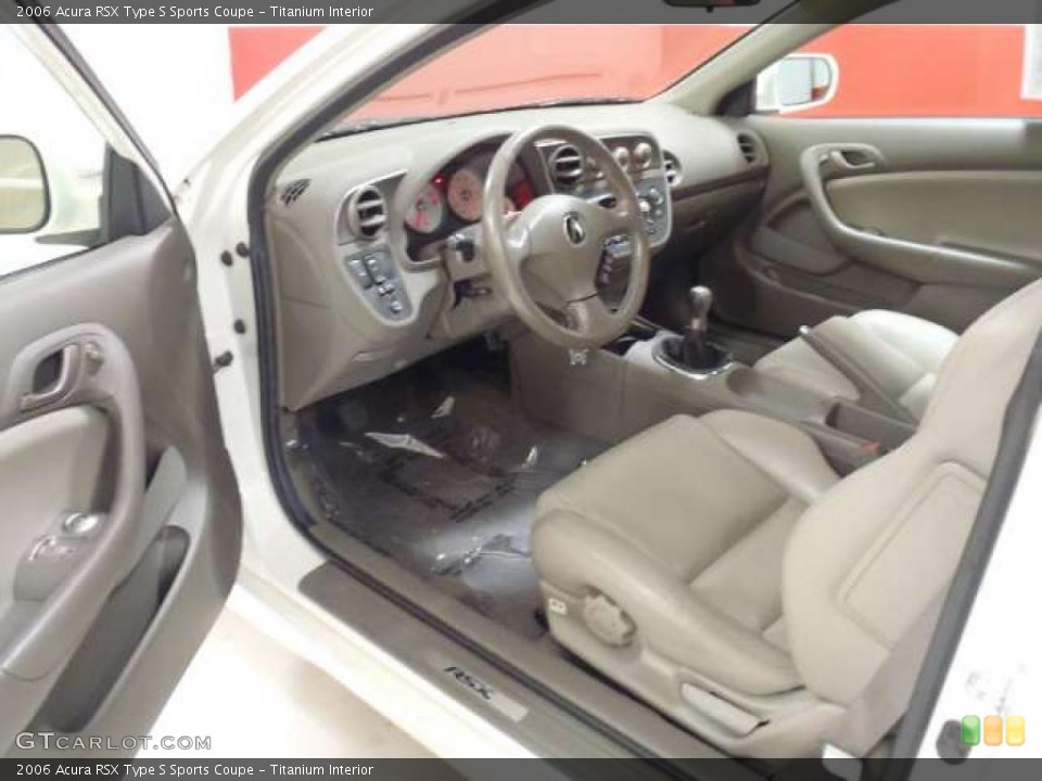Titanium Interior Photo for the 2006 Acura RSX Type S Sports Coupe #41179122
