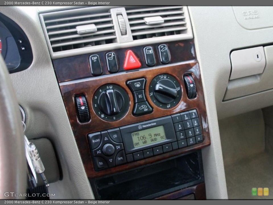 Beige Interior Controls for the 2000 Mercedes-Benz C 230 Kompressor Sedan #41182754
