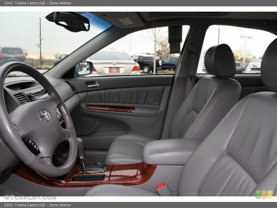Stone Interior Photo for the 2002 Toyota Camry XLE #41186706