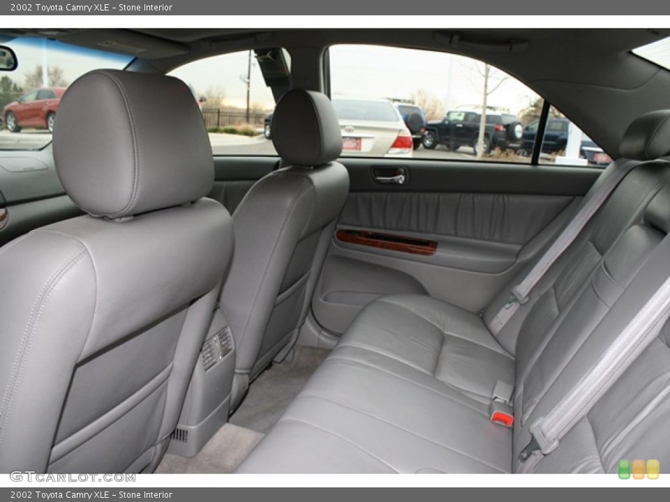 Stone Interior Photo for the 2002 Toyota Camry XLE #41186722
