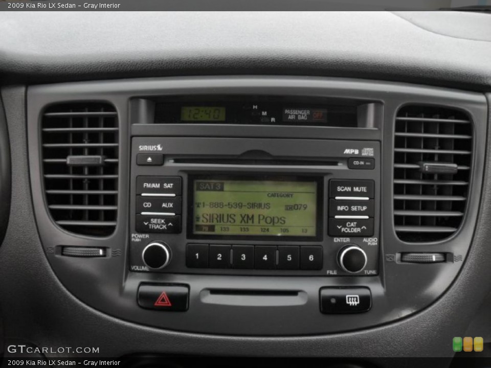 Gray Interior Controls for the 2009 Kia Rio LX Sedan #41187558