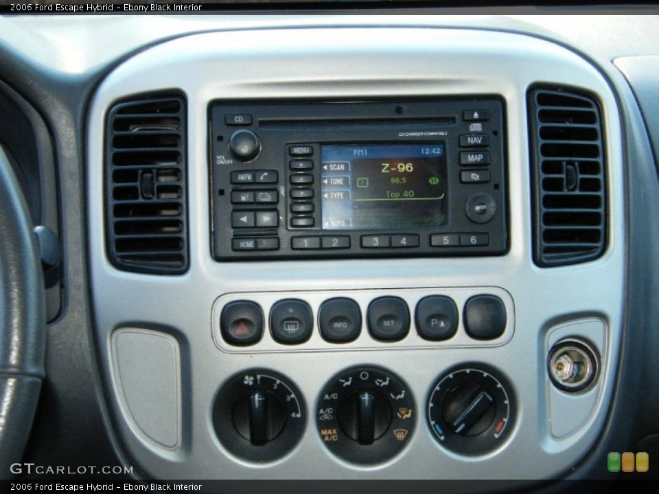 Ebony Black Interior Controls for the 2006 Ford Escape Hybrid #41190982