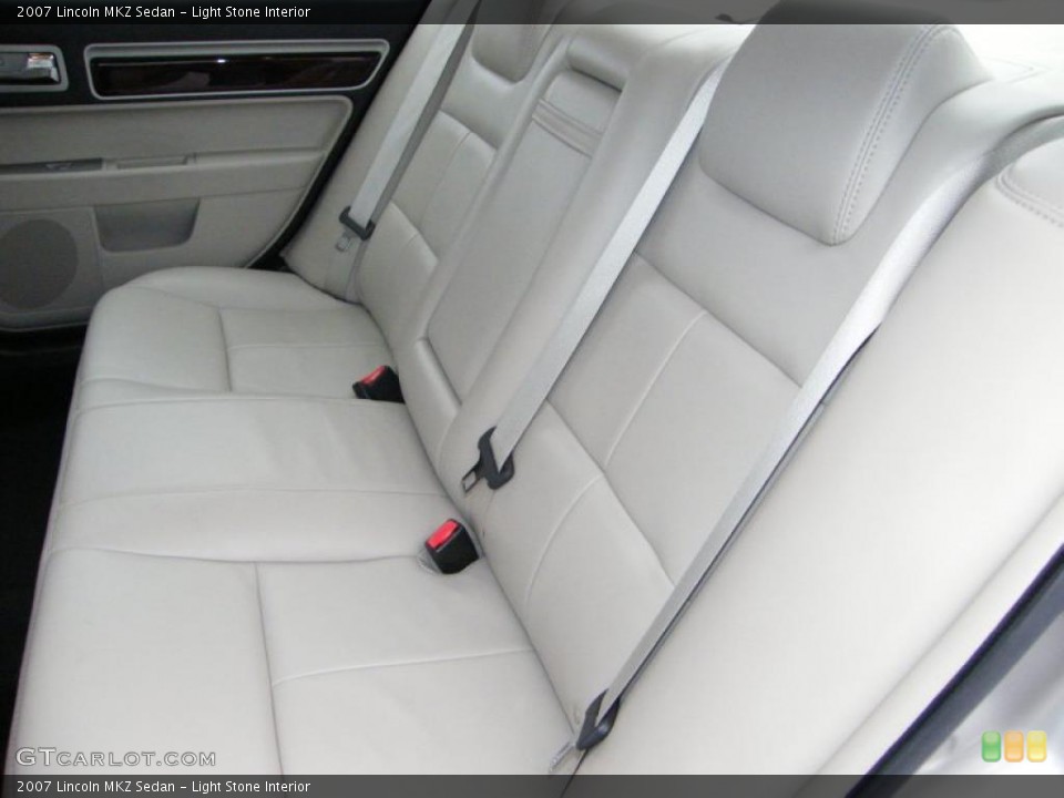 Light Stone Interior Photo for the 2007 Lincoln MKZ Sedan #41193106
