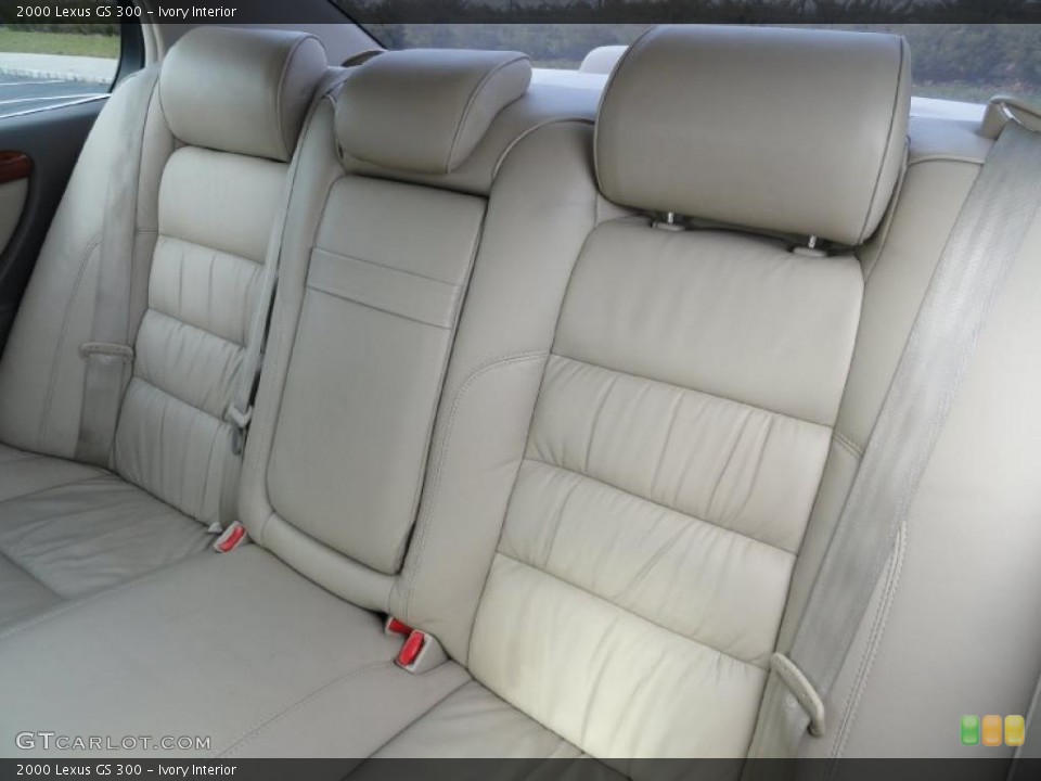 Ivory Interior Photo for the 2000 Lexus GS 300 #41197118