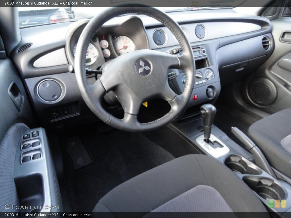 Charcoal Interior Photo for the 2003 Mitsubishi Outlander XLS #41197330