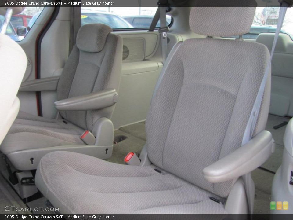 Medium Slate Gray Interior Photo for the 2005 Dodge Grand Caravan SXT #41202738