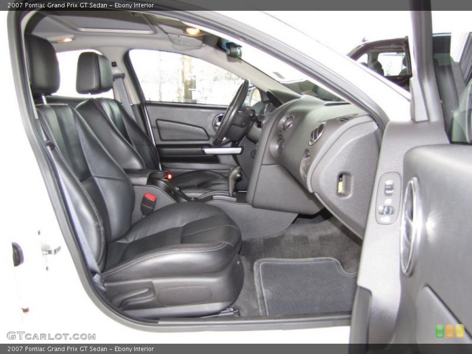 Ebony Interior Photo for the 2007 Pontiac Grand Prix GT Sedan #41207002