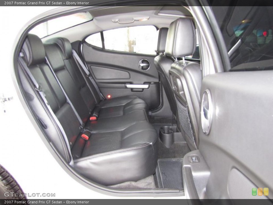 Ebony Interior Photo for the 2007 Pontiac Grand Prix GT Sedan #41207022