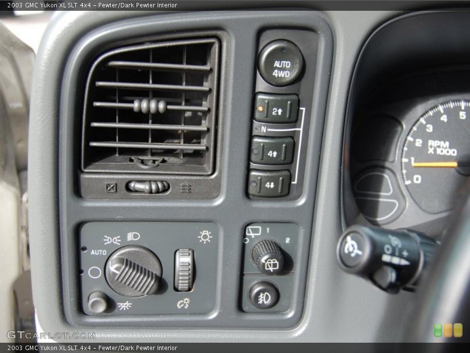 Pewter/Dark Pewter Interior Controls for the 2003 GMC Yukon XL SLT 4x4 #41208627