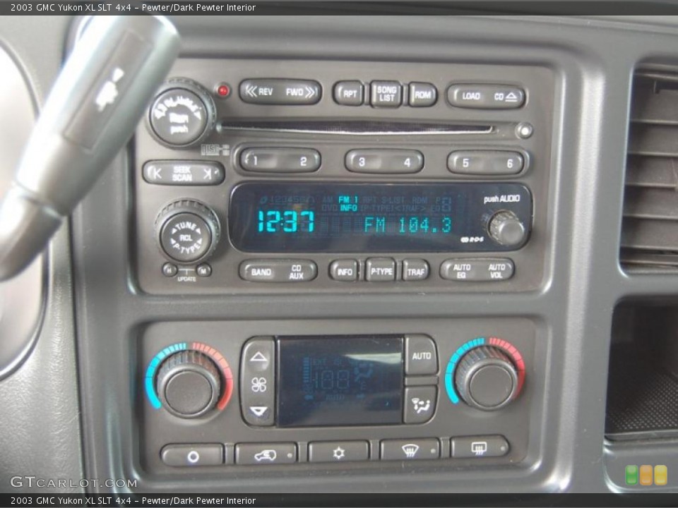 Pewter/Dark Pewter Interior Controls for the 2003 GMC Yukon XL SLT 4x4 #41208647