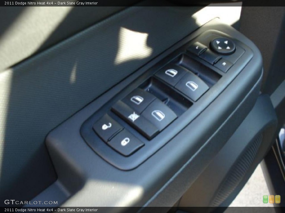 Dark Slate Gray Interior Controls for the 2011 Dodge Nitro Heat 4x4 #41212459