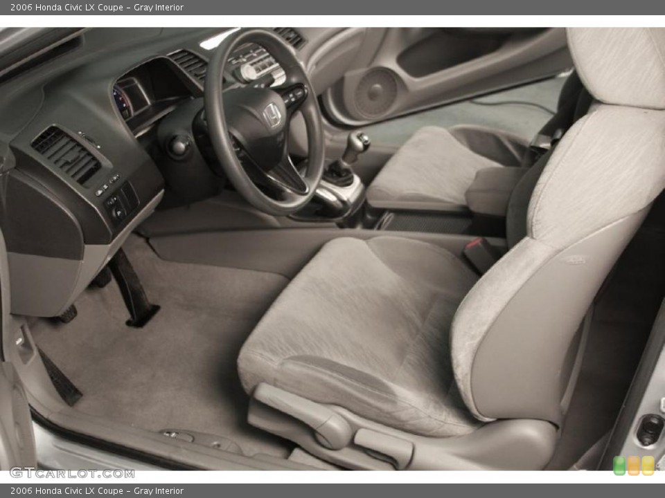 Gray Interior Photo for the 2006 Honda Civic LX Coupe #41219359