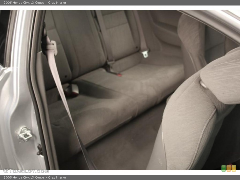 Gray Interior Photo for the 2006 Honda Civic LX Coupe #41219391