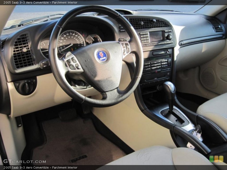 Parchment Interior Photo for the 2005 Saab 9-3 Aero Convertible #41220671