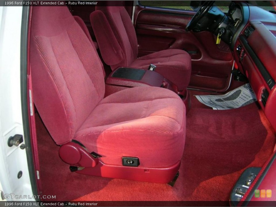 Ruby Red Interior Photo for the 1996 Ford F150 XLT Extended Cab #41225311