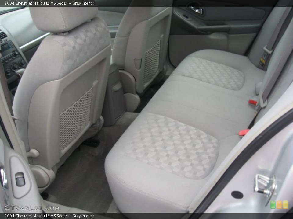 Gray Interior Photo for the 2004 Chevrolet Malibu LS V6 Sedan #41228011