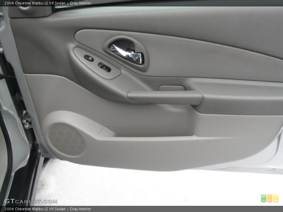 Gray Interior Door Panel for the 2004 Chevrolet Malibu LS V6 Sedan #41228075