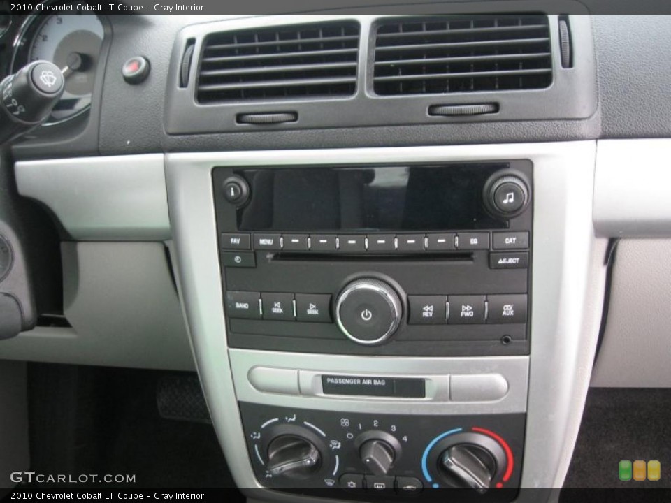 Gray Interior Controls for the 2010 Chevrolet Cobalt LT Coupe #41229175