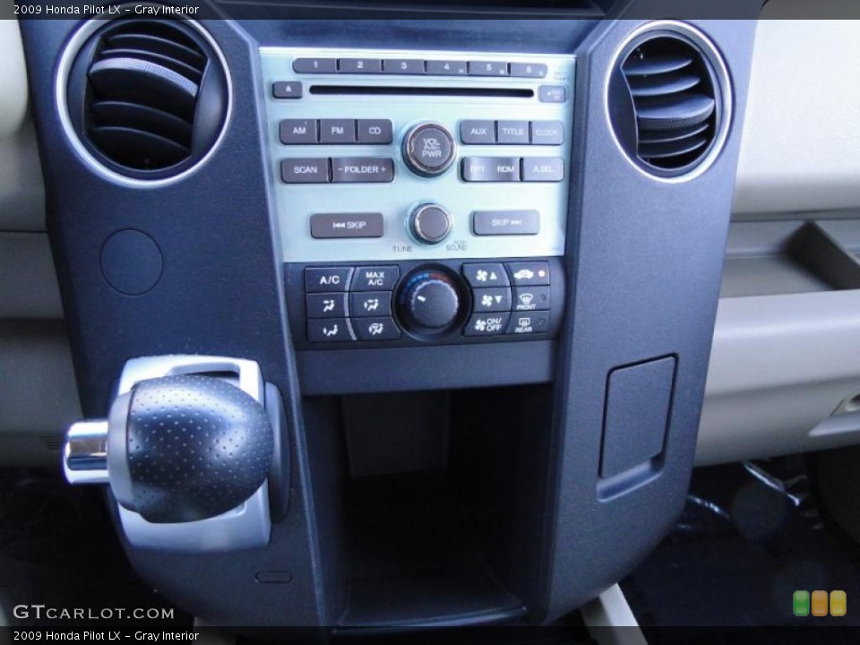 Gray Interior Controls for the 2009 Honda Pilot LX #41267881